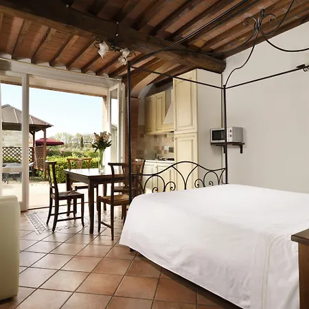 San Francesco Country 4* Vada